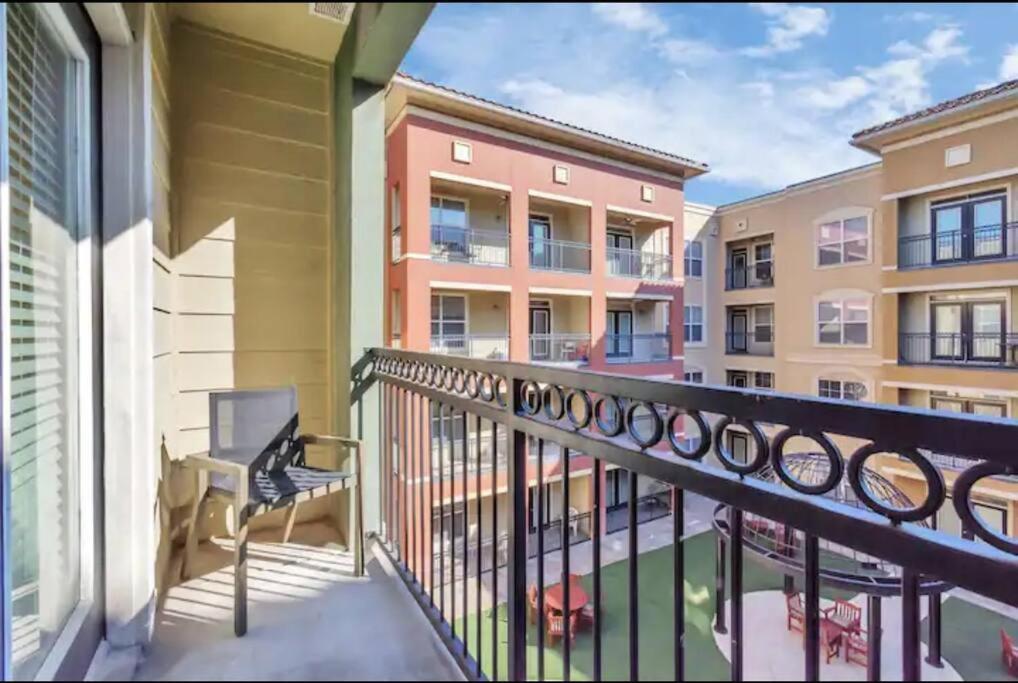 Modern Condo Near Texas Medical Center W Free Parking Houston Esterno foto